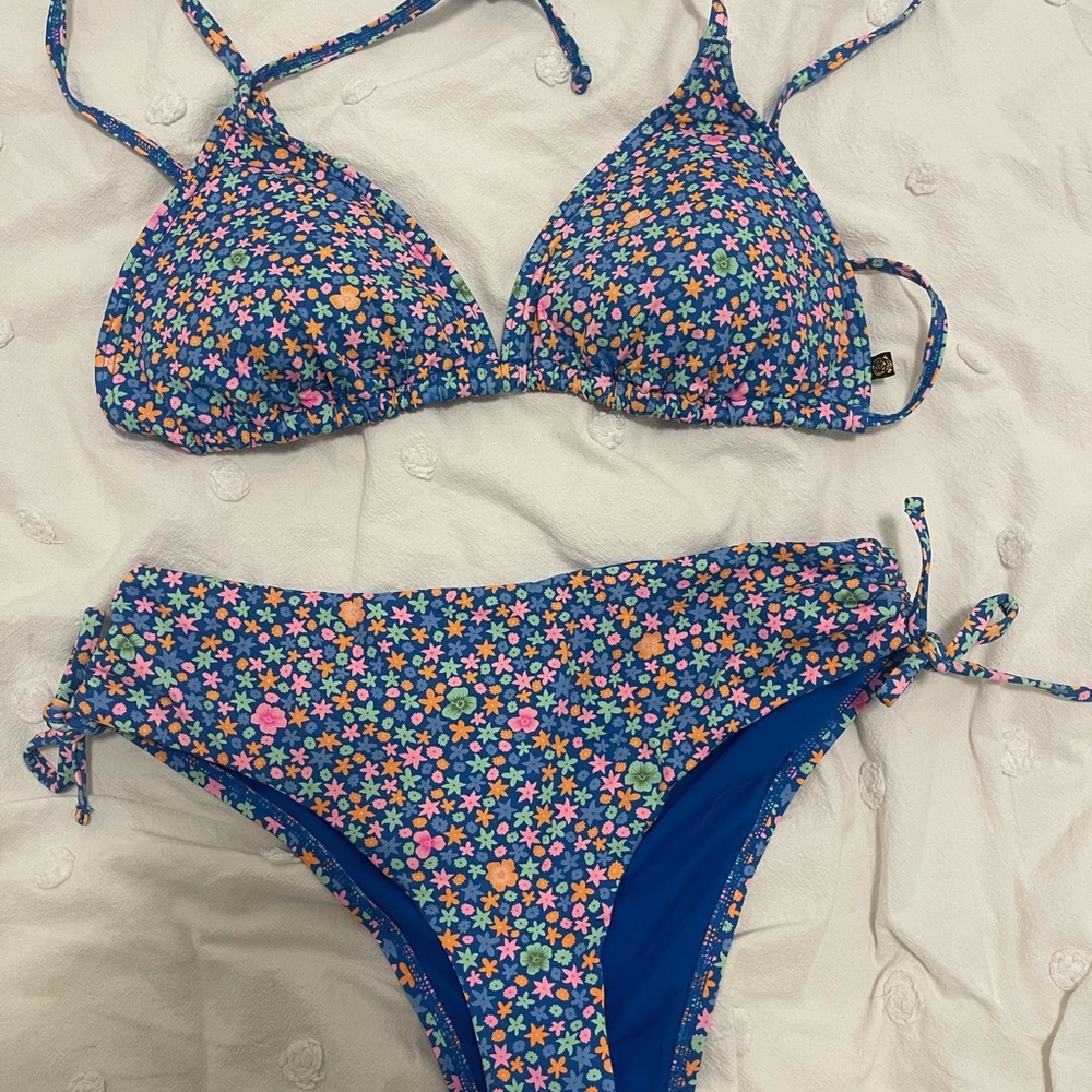 La Vie En Rose Floral Bikini - Blue and Multicolor